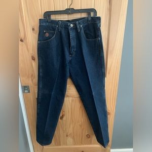 Men’s classic 20X jeans. Size 34”x30”